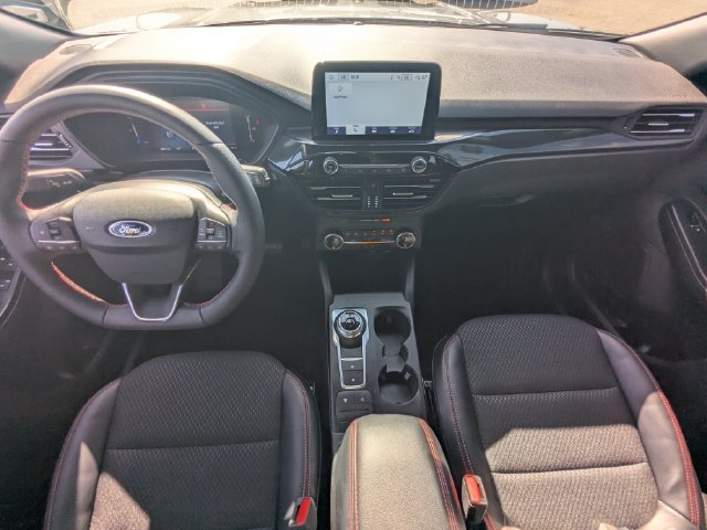 Used 2025 Ford Escape ST-Line AWD/4WD image 15