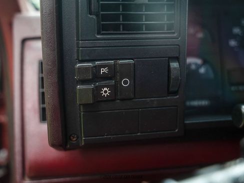 Used 1988 GMC Sierra 1500 4x4 Regular Cab image 23