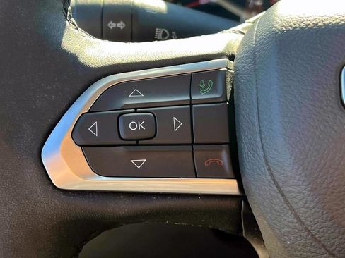 Certified 2025 Jeep Compass Limited AWD/4WD image 21