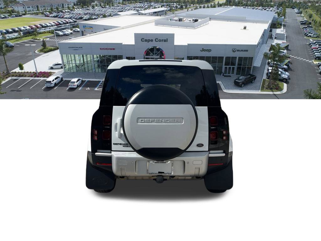 Used 2020 Land Rover Defender 110 SE AWD/4WD image 6