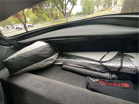 Used 2005 Chevrolet Corvette Coupe w/ Preferred Equipment Group image 13