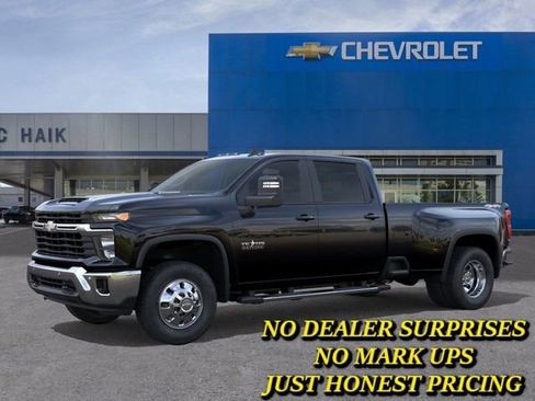New 2026 Chevrolet Silverado 3500 LT w/ Texas Edition AWD/4WD image 2
