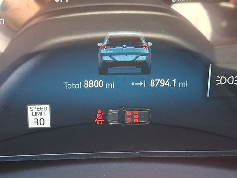 Certified 2025 BMW X3 xDrive30i w/ M Sport Package image 18