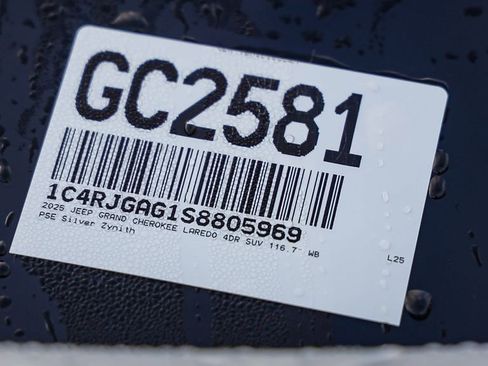 New 2025 Jeep Grand Cherokee Laredo X image 29