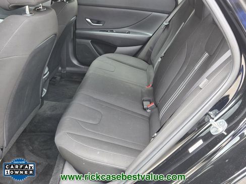 Used 2024 Hyundai Elantra SEL image 12