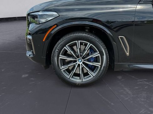 Used 2022 BMW X5 M50i w/ Parking Assistance Package AWD/4WD image 11