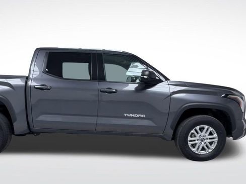 Used 2023 Toyota Tundra SR5 w/ SR5 Premium Package AWD/4WD image 9