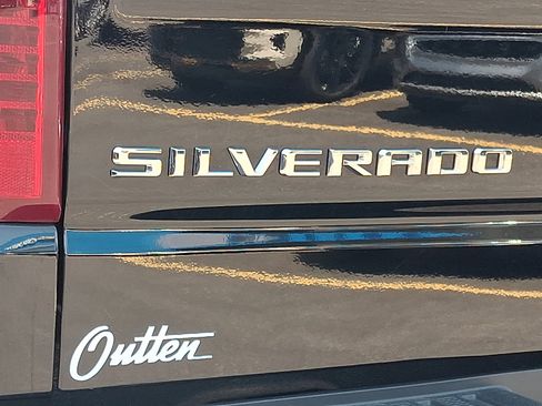 Used 2021 Chevrolet Silverado 1500 LT AWD/4WD image 30