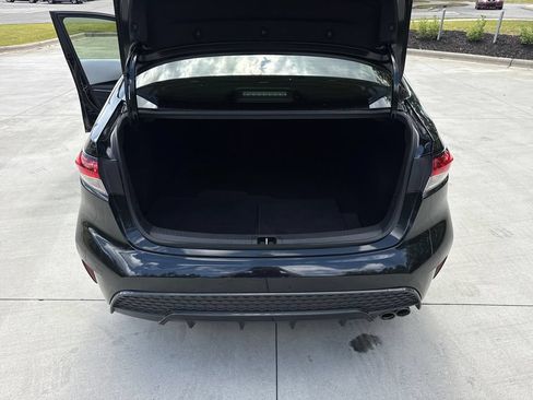 Used 2021 Toyota Corolla SE FWD image 32