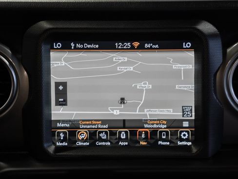 Used 2022 Jeep Wrangler Unlimited Sahara w/ Cold Weather Group AWD/4WD image 21