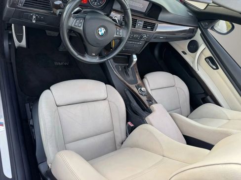 Used 2011 BMW 335i Convertible RWD image 17