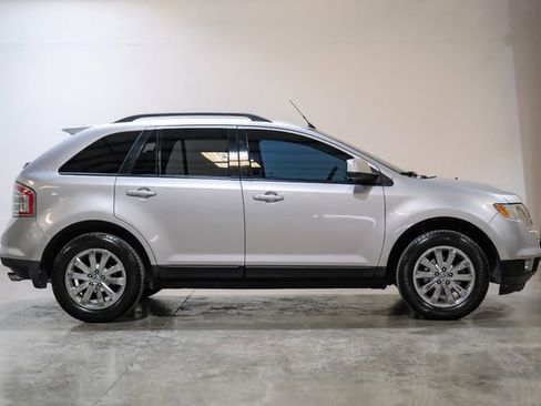 Used 2010 Ford Edge SEL image 12