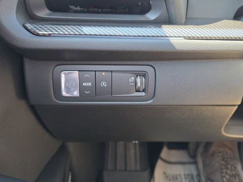 New 2026 Chevrolet Traverse High Country w/ LPO, Floor Liner Package FWD image 19