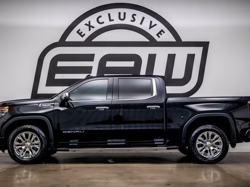 Used 2024 GMC Sierra 1500 Denali w/ Technology Package AWD/4WD image 6