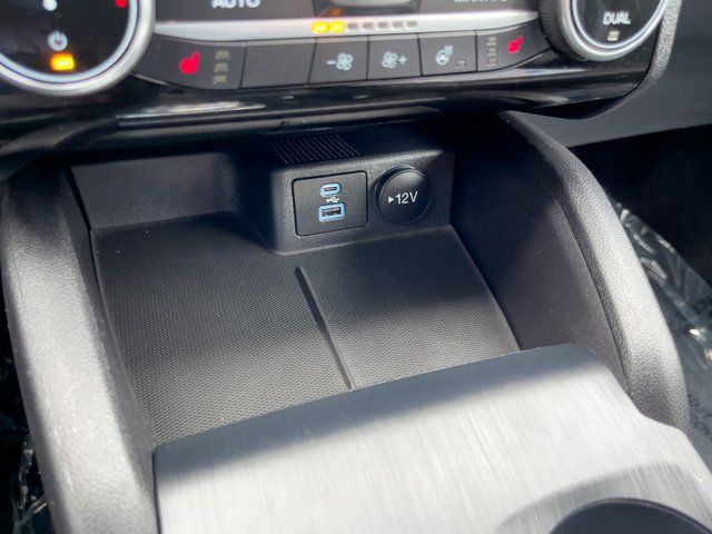 Used 2022 Ford Escape SEL AWD/4WD image 28