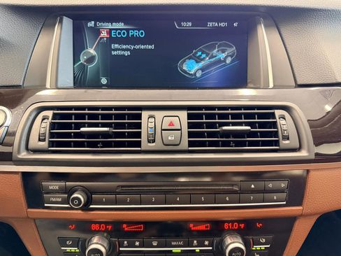 Used 2014 BMW 528i xDrive Sedan image 40