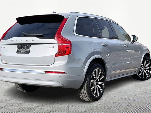 Used 2024 Volvo XC90 B6 Plus w/ Protection Package Premier image 12