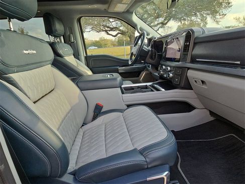 Used 2024 Ford F250 Limited image 10