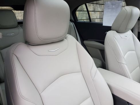 Certified 2023 Cadillac XT4 Luxury image 31