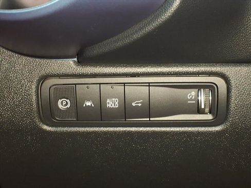 New 2025 Chevrolet Equinox EV LT w/ Convenience Package II image 16