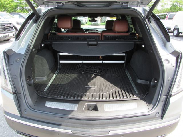 Certified 2023 Cadillac XT5 Sportv w/ Technology Package AWD/4WD image 32