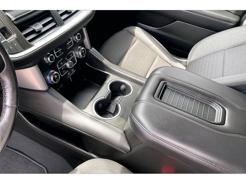 Used 2022 GMC Yukon SLE AWD/4WD image 19