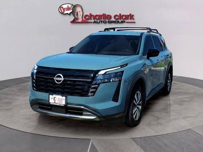 Certified 2026 Nissan Pathfinder SL