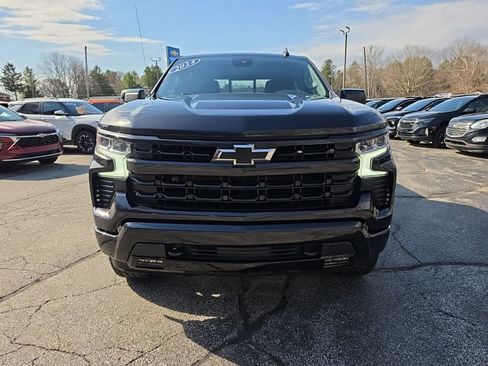 Used 2024 Chevrolet Silverado 1500 RST w/ Convenience Package II image 2