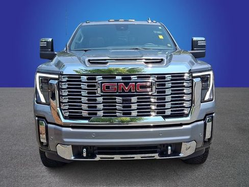 Used 2024 GMC Sierra 2500 Denali w/ Denali Reserve Package AWD/4WD image 2