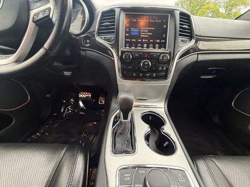 Used 2016 Jeep Grand Cherokee High Altitude AWD/4WD image 15