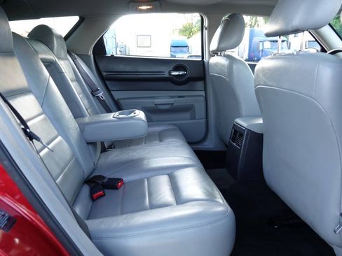 Used 2006 Dodge Magnum R/T w/ Convenience Group II RWD image 81