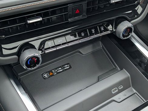 New 2026 Chevrolet Tahoe High Country image 12