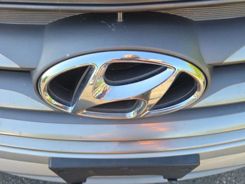 Used 2018 Hyundai Santa Fe Sport FWD image 6