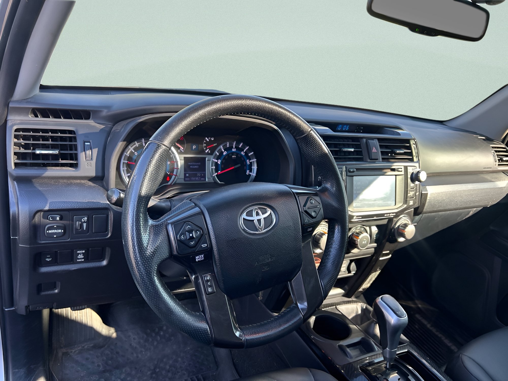Used 2017 Toyota 4Runner TRD Off-Road Premium AWD/4WD image 20