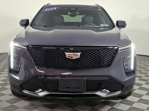 Used 2024 Cadillac XT4 Sport w/ Cold Weather Package AWD/4WD image 5