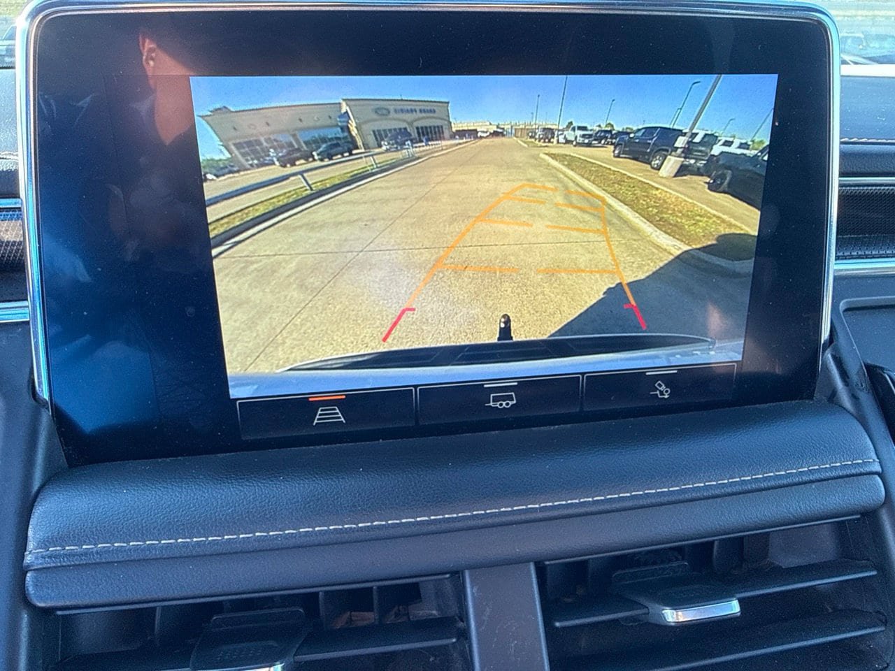 Used 2022 GMC Yukon XL AT4 w/ Max Trailering Package AWD/4WD image 27