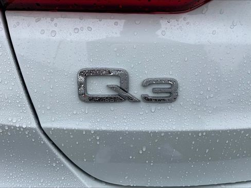 Certified 2024 Audi Q3 2.0T Premium Plus image 10