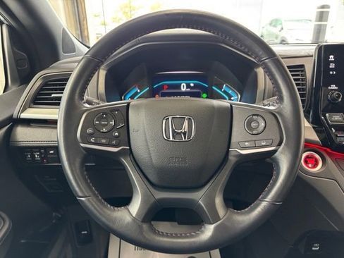 Used 2023 Honda Odyssey Sport image 13