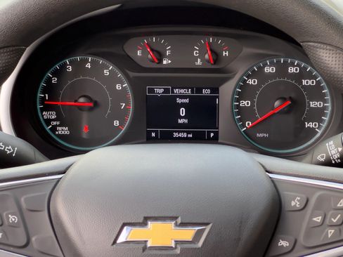 Used 2022 Chevrolet Malibu LS FWD image 11