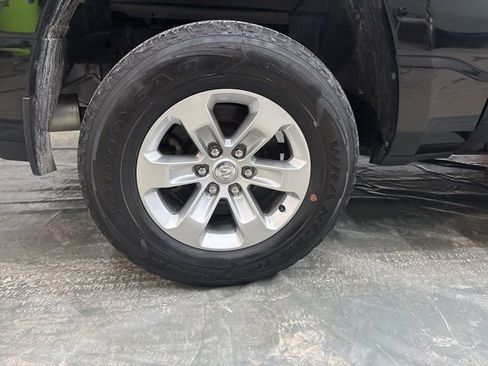 Used 2023 RAM 1500 Laramie image 31