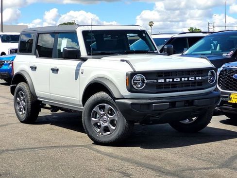 New 2026 Ford Bronco Big Bend AWD/4WD image 1