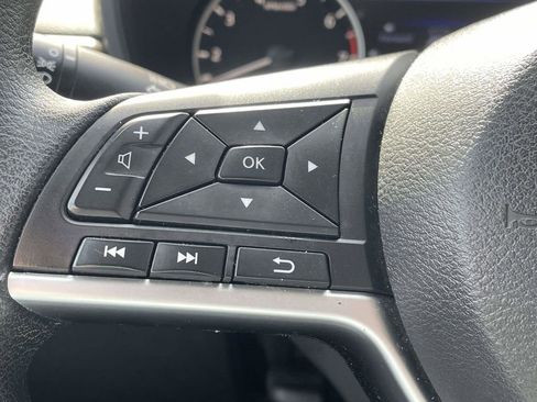 Used 2024 Nissan Altima 2.5 SV image 20