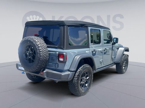 Used 2024 Jeep Wrangler Unlimited AWD/4WD image 16
