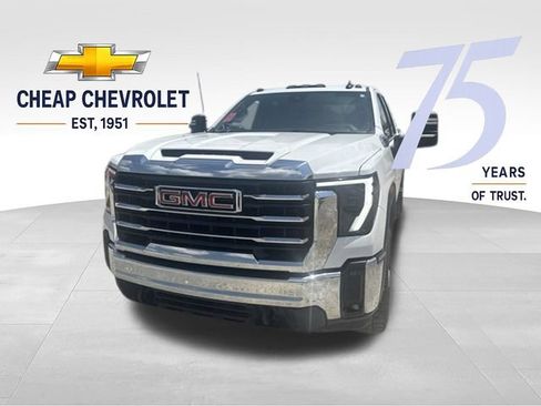 Used 2024 GMC Sierra 2500 SLE w/ SLE Convenience Package AWD/4WD image 3