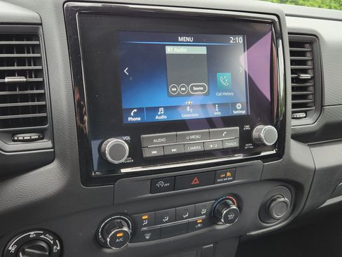Used 2024 Nissan Frontier S AWD/4WD image 19