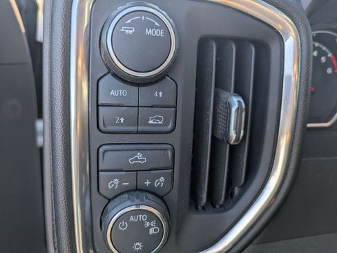 Used 2020 Chevrolet Silverado 1500 LT w/ All-Star Edition image 22