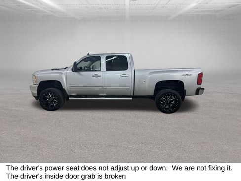 Used 2014 Chevrolet Silverado 2500 LTZ w/ LTZ Plus Package AWD/4WD image 8