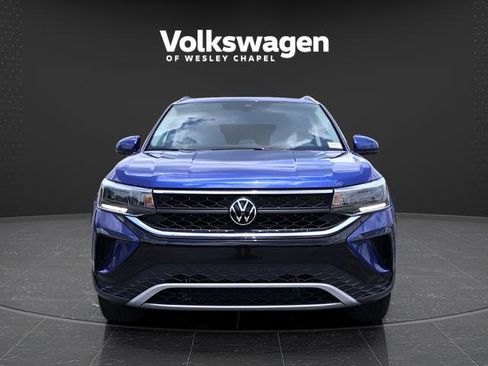 Certified 2024 Volkswagen Taos SE AWD/4WD image 3
