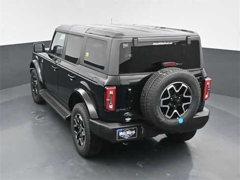 New 2025 Ford Bronco Outer Banks image 13