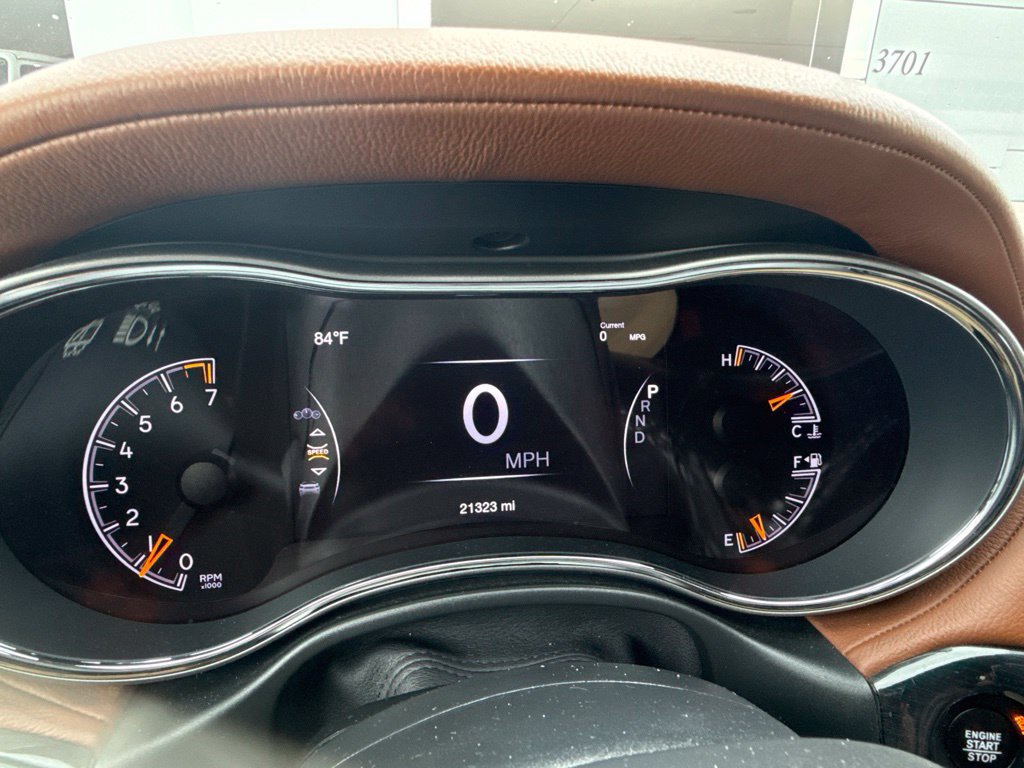 Used 2020 Jeep Grand Cherokee Overland RWD image 12